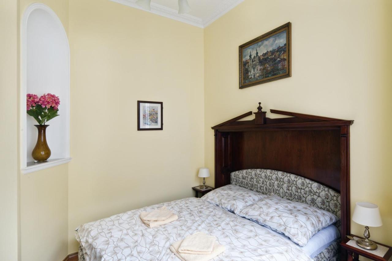 Pension Napoleon Karlovy Vary Exterior photo